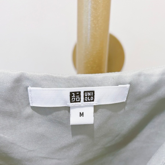 UNIQLO green satin straps maxi dress - Picture 2 of 5